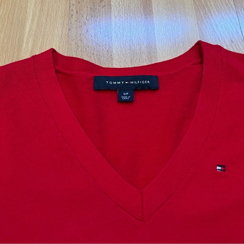 Tommy Hilfiger Sweater - Picture 2 of 8